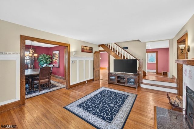 207 Penfield Pl, Dunellen Boro, NJ 08812