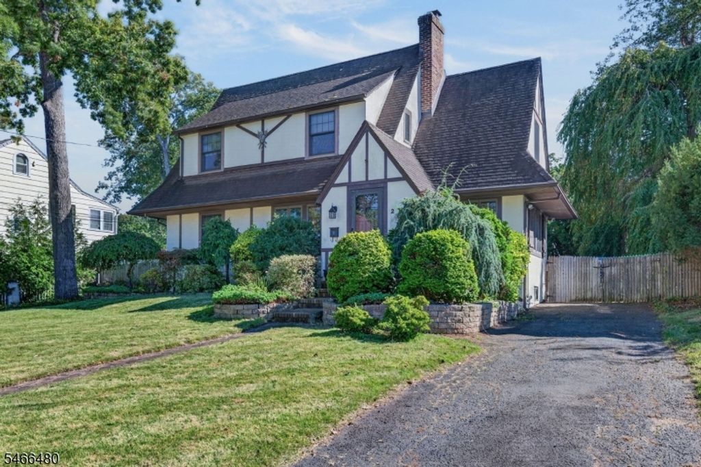 207 Penfield Pl, Dunellen Boro, NJ 08812 — photo 2