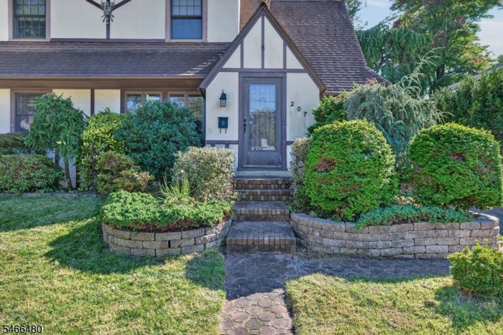 207 Penfield Pl, Dunellen Boro, NJ 08812 — photo 3
