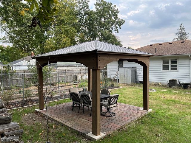 3282 Royalton Road, North Royalton, OH 44133