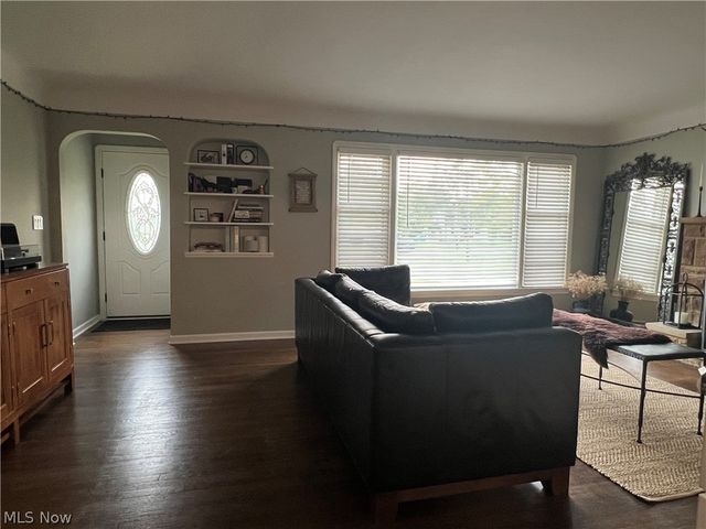 3282 Royalton Road, North Royalton, OH 44133