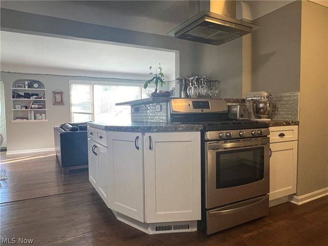 3282 Royalton Road, North Royalton, OH 44133