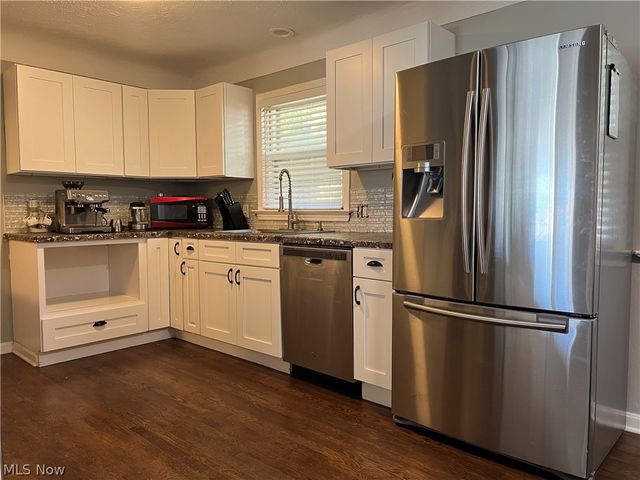 3282 Royalton Road, North Royalton, OH 44133