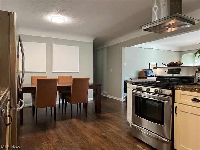 3282 Royalton Road, North Royalton, OH 44133