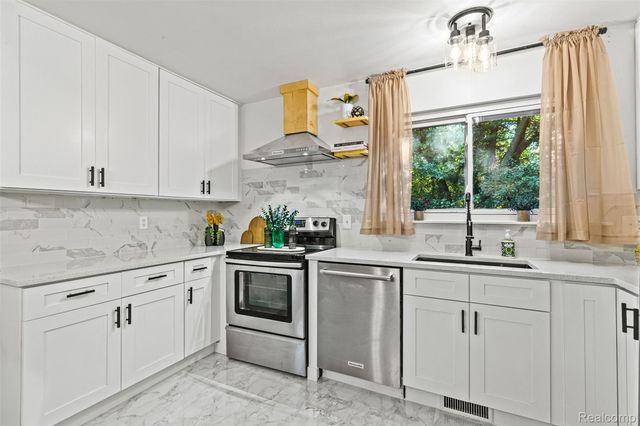 1716 Dover Court, Superior Charter Township, MI 48198