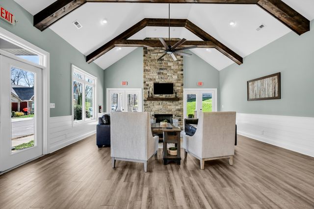513 Summit View Cir, Clarksville, TN 37043