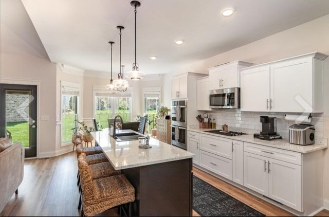 513 Summit View Cir, Clarksville, TN 37043