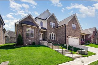 513 Summit View Cir, Clarksville, TN 37043
