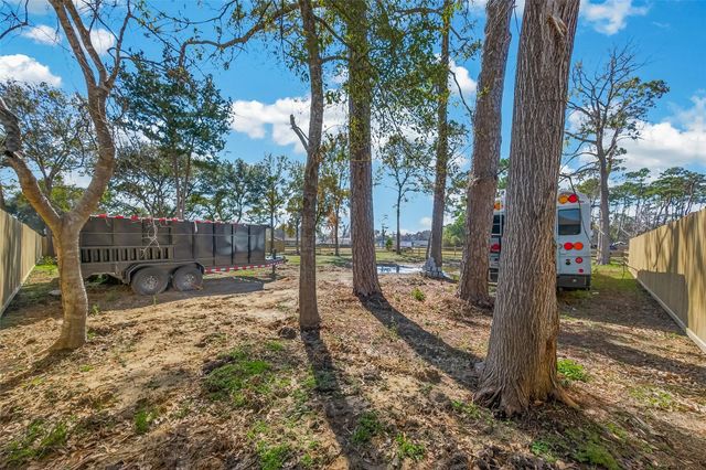 TBD Avenue G, Dickinson, TX 77532