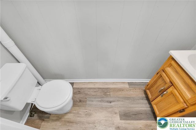 905 Bushkill Street, Easton, PA 18042