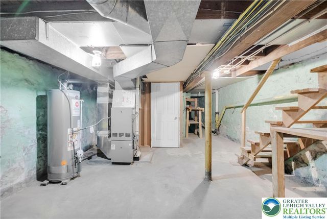 905 Bushkill Street, Easton, PA 18042