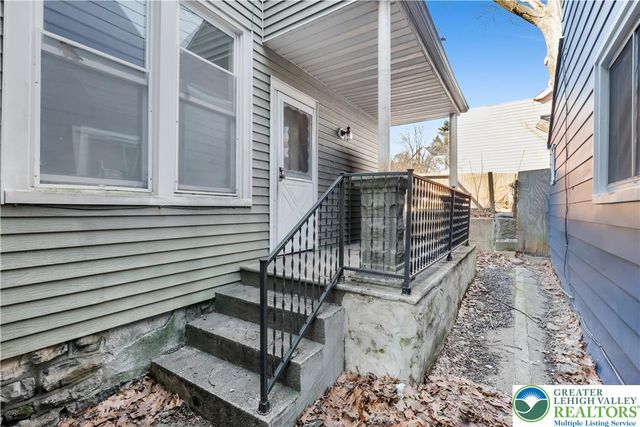 905 Bushkill Street, Easton, PA 18042