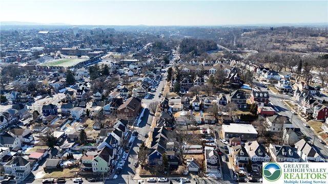 905 Bushkill Street, Easton, PA 18042