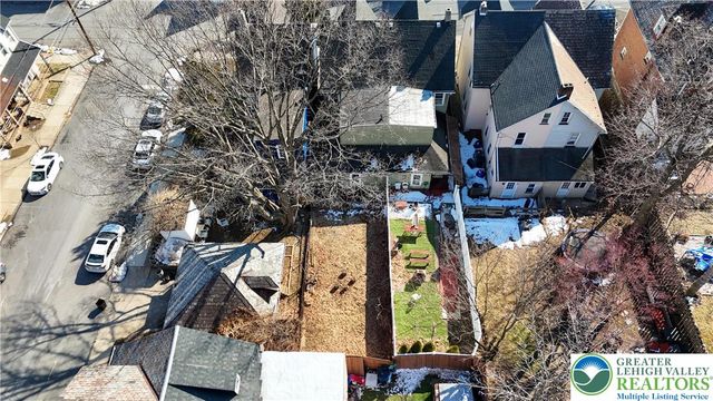 905 Bushkill Street, Easton, PA 18042