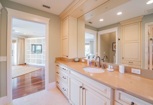 714 JACARANDA ROAD, Anna Maria, FL 34216