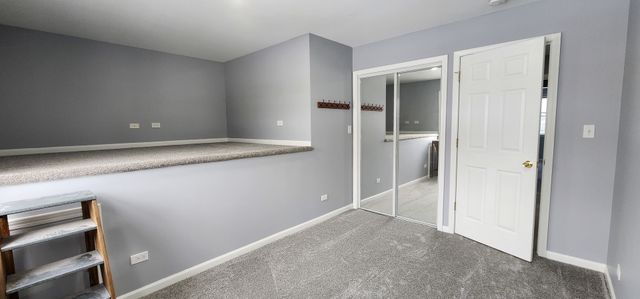 105 Aspen Drive, Schaumburg, IL 60194