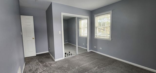 105 Aspen Drive, Schaumburg, IL 60194