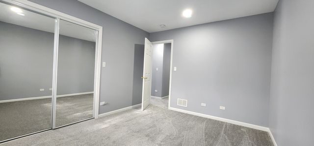 105 Aspen Drive, Schaumburg, IL 60194