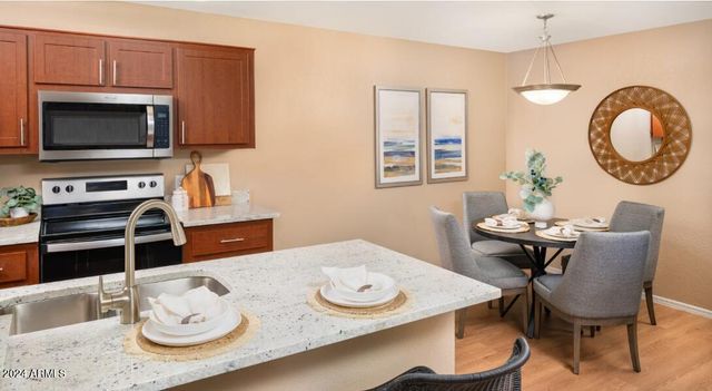 13440 N 44th Street 3, Phoenix, AZ 85032