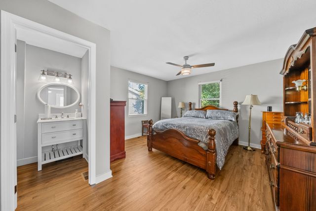 939 Shearor St, Clarksville, TN 37040