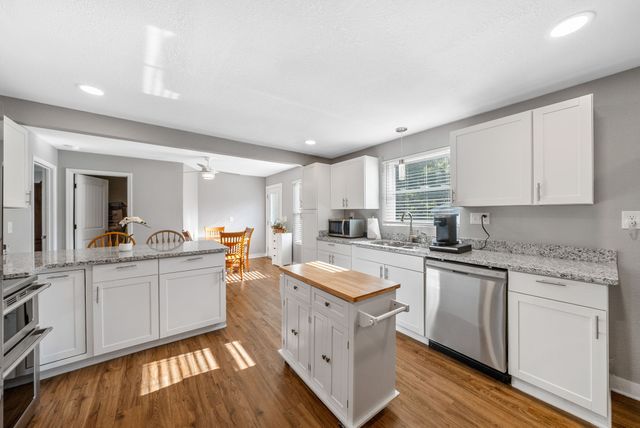 939 Shearor St, Clarksville, TN 37040