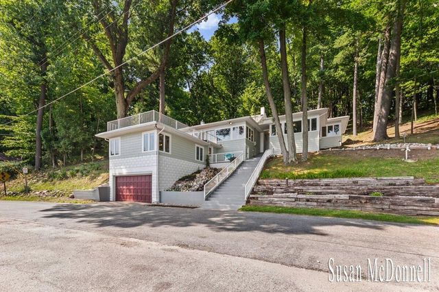 651 W Baldwin Lake Drive, Greenville, MI 48838