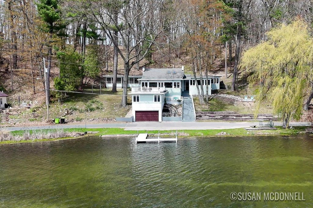 651 W Baldwin Lake Drive, Greenville, MI 48838