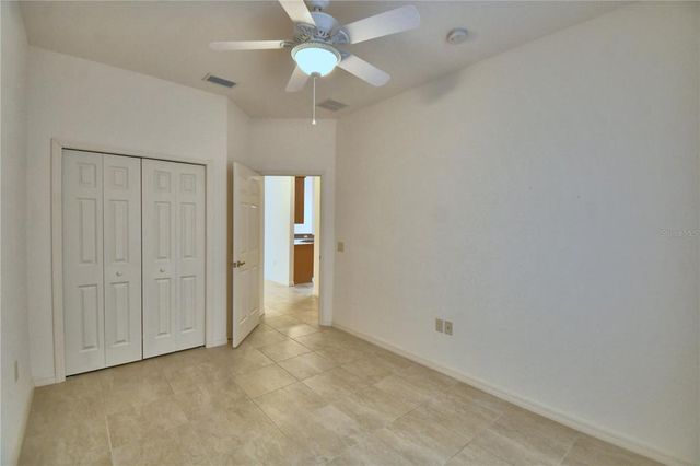 1573 VIENNA SQUARE DR, Winter Haven, FL 33884