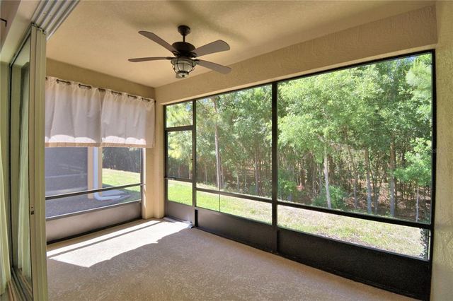 1573 VIENNA SQUARE DR, Winter Haven, FL 33884