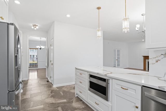 7710 CASHLAND CT, Alexandria, VA 22315