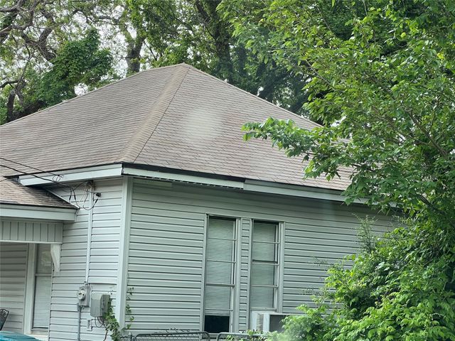 215 Maple Street, Denton, TX 76201