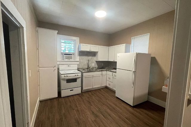 215 Maple Street, Denton, TX 76201