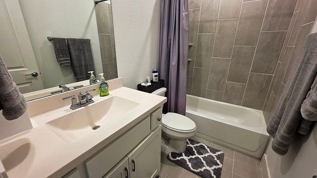 1111 Briar Oak Lane, Mansfield, TX 76063