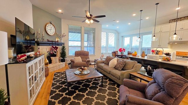 1111 Briar Oak Lane, Mansfield, TX 76063