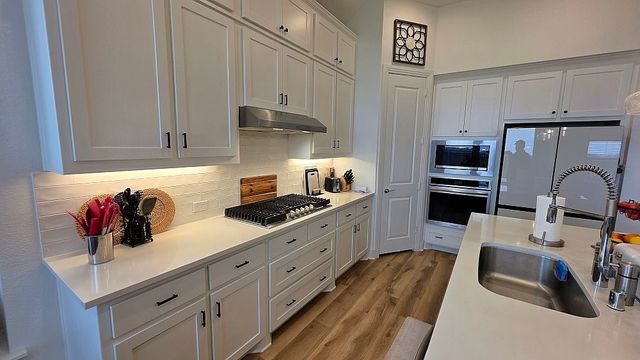 1111 Briar Oak Lane, Mansfield, TX 76063