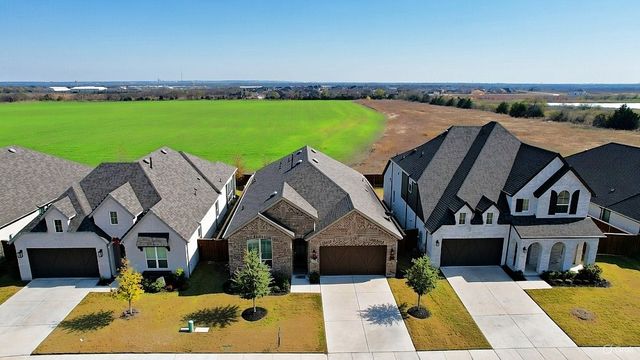 1111 Briar Oak Lane, Mansfield, TX 76063