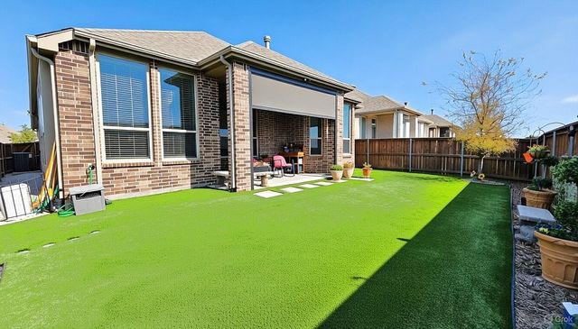 1111 Briar Oak Lane, Mansfield, TX 76063