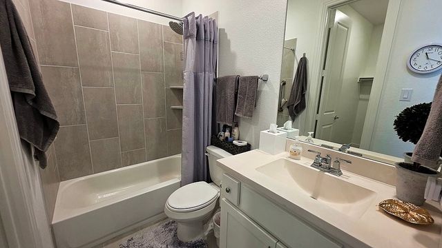 1111 Briar Oak Lane, Mansfield, TX 76063