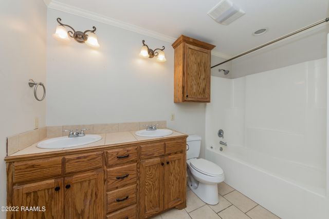 1029 Gary Drive, Breaux Bridge, LA 70517