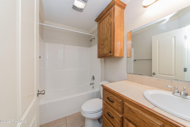 1029 Gary Drive, Breaux Bridge, LA 70517