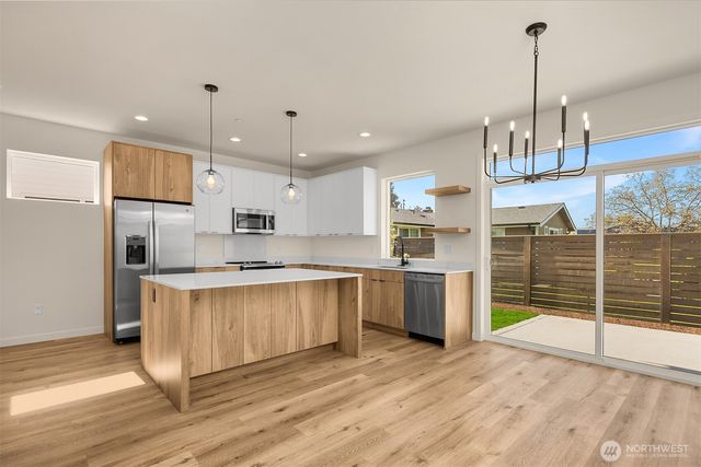 118 4th Avenue S, Algona, WA 98001