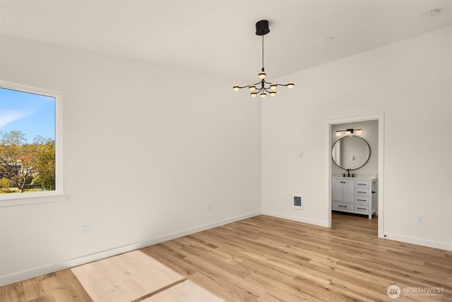 118 4th Avenue S, Algona, WA 98001