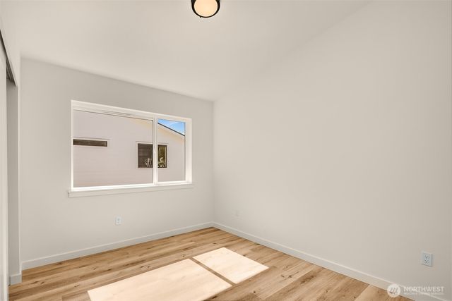 118 4th Avenue S, Algona, WA 98001