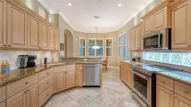 5146 COTE DU RHONE WAY, Sarasota, FL 34238