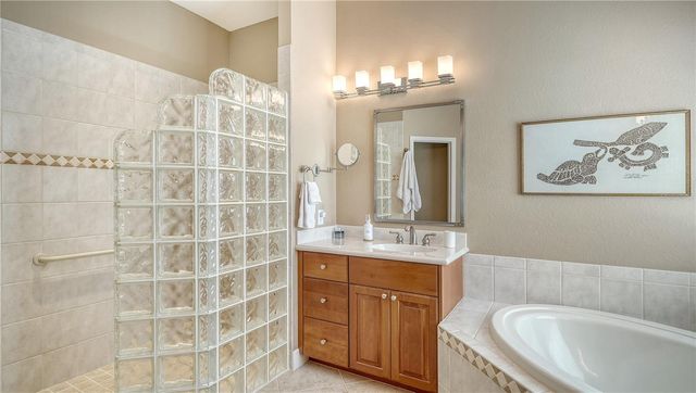 5146 COTE DU RHONE WAY, Sarasota, FL 34238