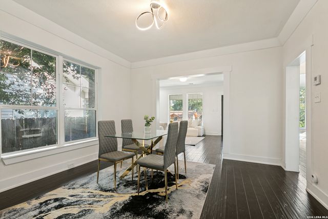 612 W Magnolia, San Antonio, TX 78212