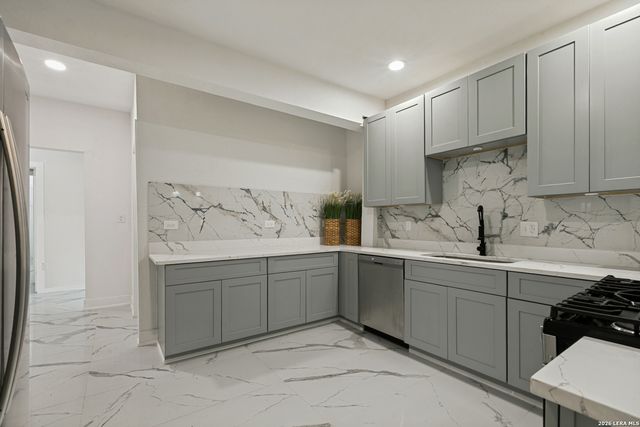 612 W Magnolia, San Antonio, TX 78212