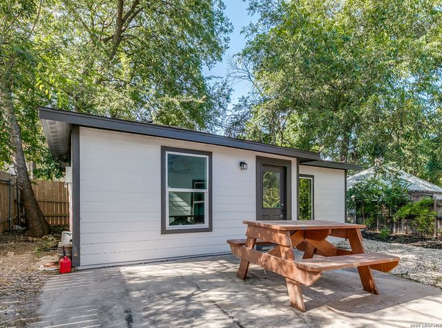 612 W Magnolia, San Antonio, TX 78212