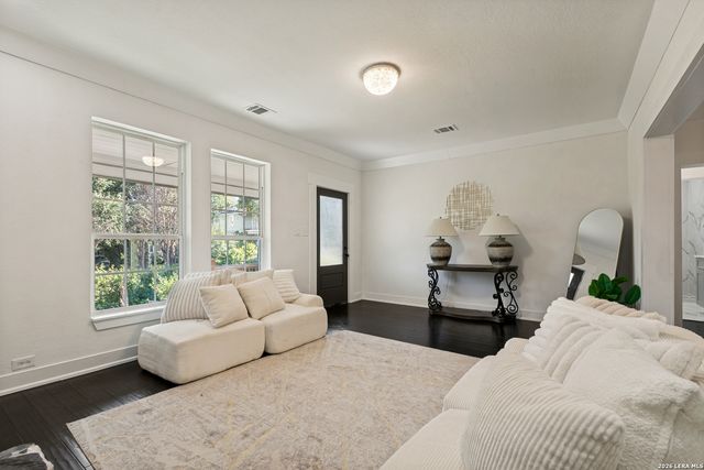 612 W Magnolia, San Antonio, TX 78212
