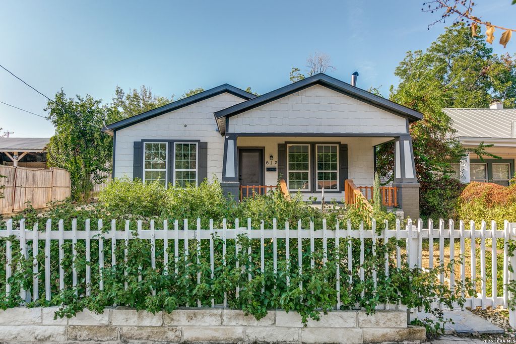 612 W Magnolia, San Antonio, TX 78212